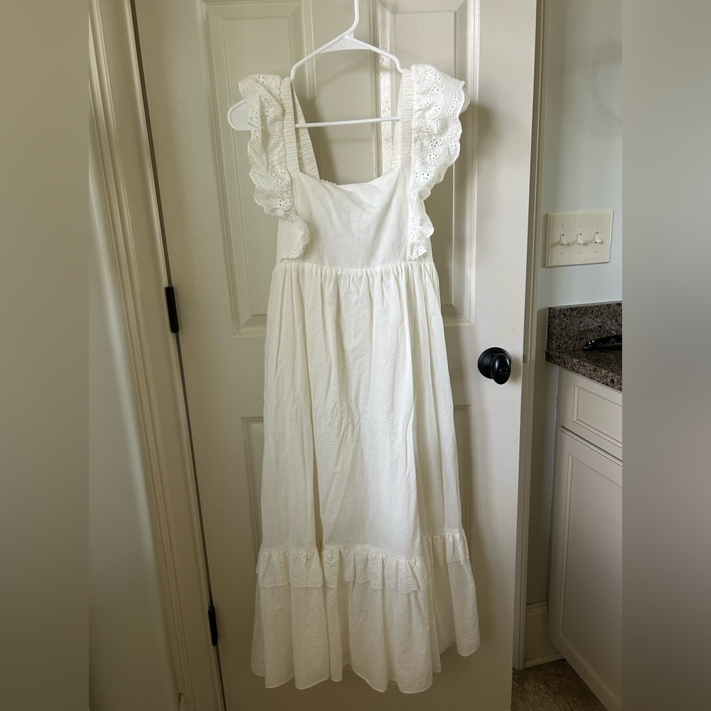 En Saison White Midi Dress